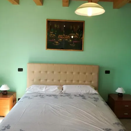 Casa Tarcisio Bed & Breakfast *