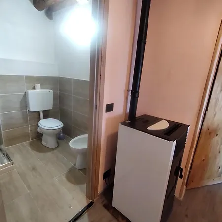 Oda ve Kahvaltı Casa Tarcisio Faggeto Lario